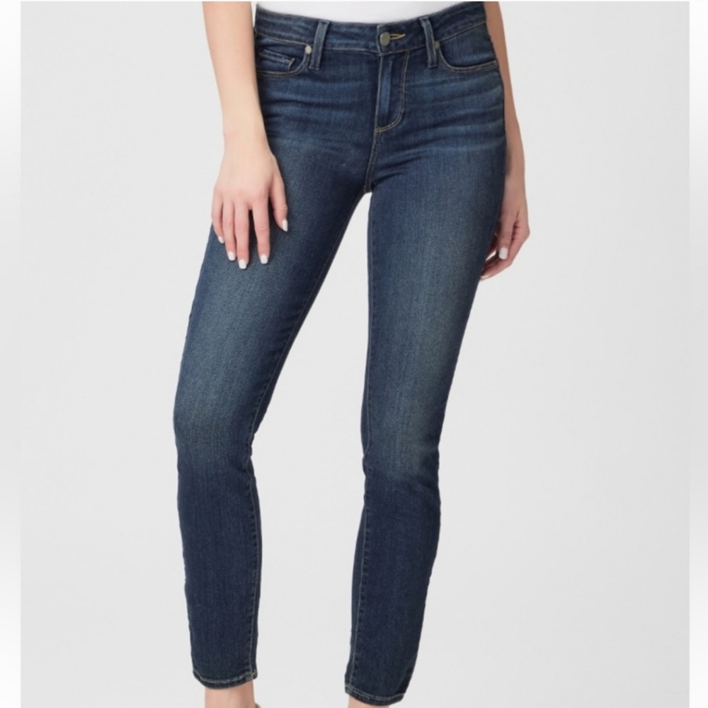 PAIGE Verdugo Ankle Skinny Jeans EUC